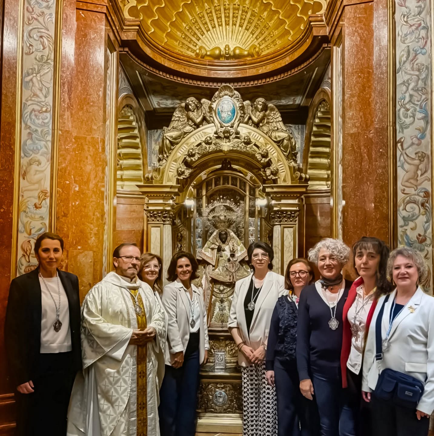 Nueva directiva de la Asociación de Damas de Santa María de Guadalupe